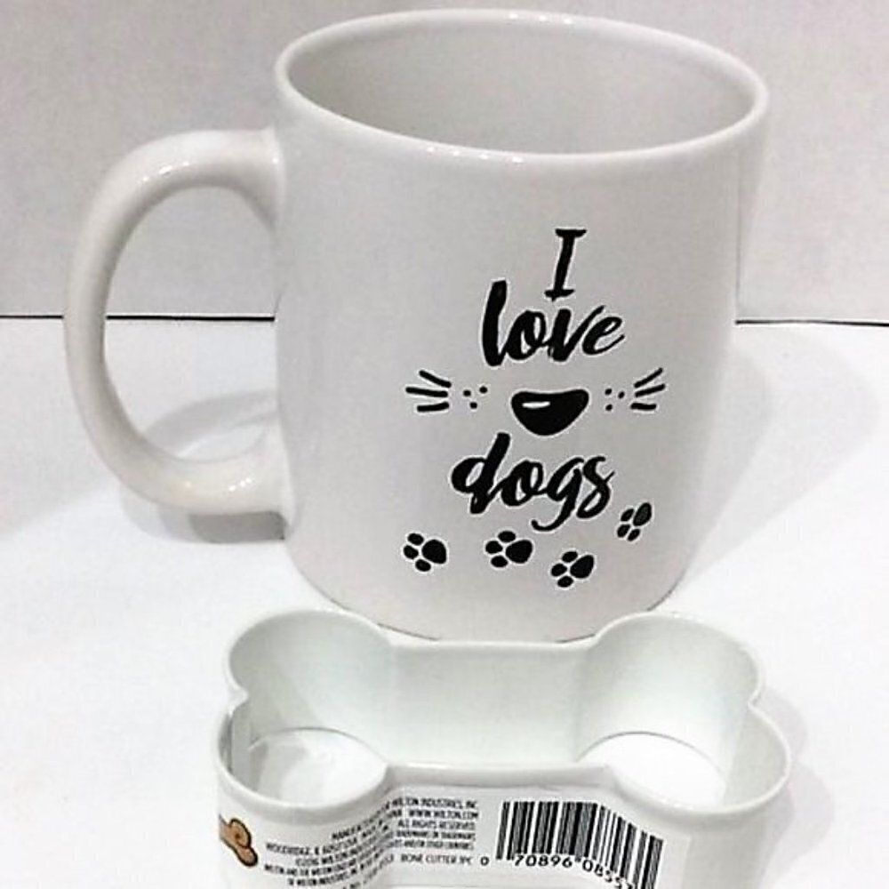 Dog Bone Cookie Cutter & I Love Dogs Ceramic Mug Gift Set